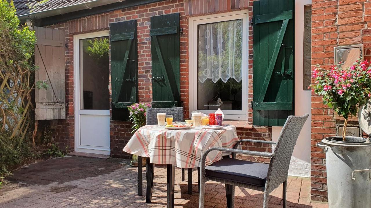 Fewo-Butze 2 Mit Terrasse Dornumersiel Eksteriør billede