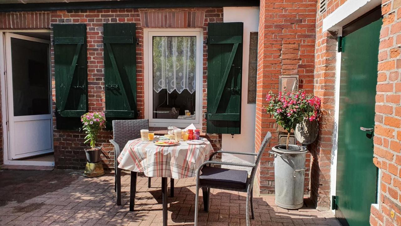 Fewo-Butze 2 Mit Terrasse Dornumersiel Eksteriør billede
