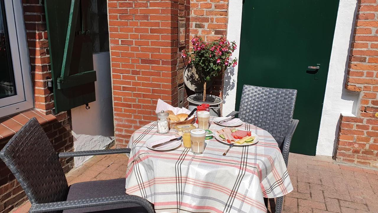 Fewo-Butze 2 Mit Terrasse Dornumersiel Eksteriør billede